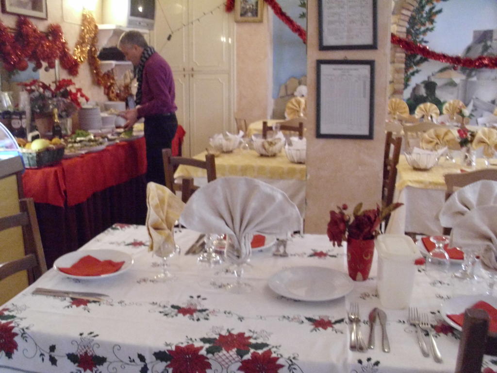 Pensione S. Antonio Ristorante Silvia Furci Siculo Bagian luar foto