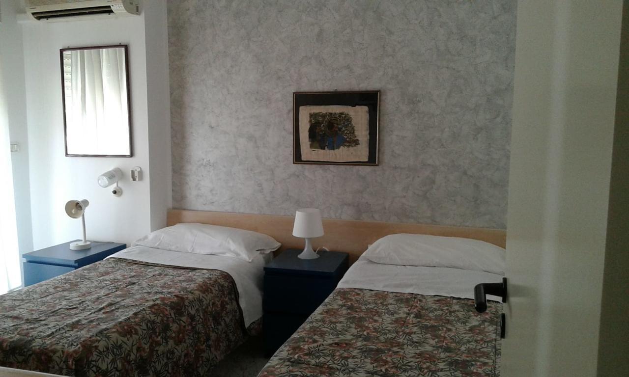 Pensione S. Antonio Ristorante Silvia Furci Siculo Bagian luar foto
