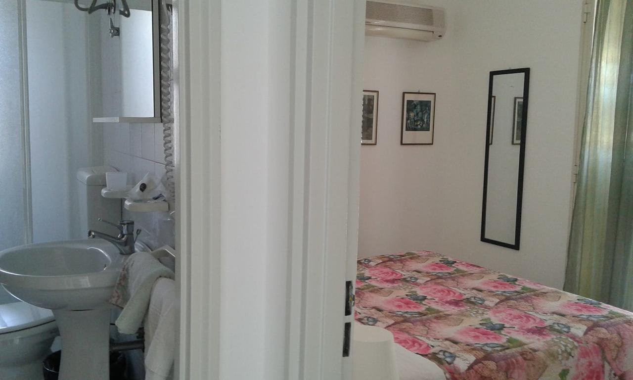 Pensione S. Antonio Ristorante Silvia Furci Siculo Bagian luar foto