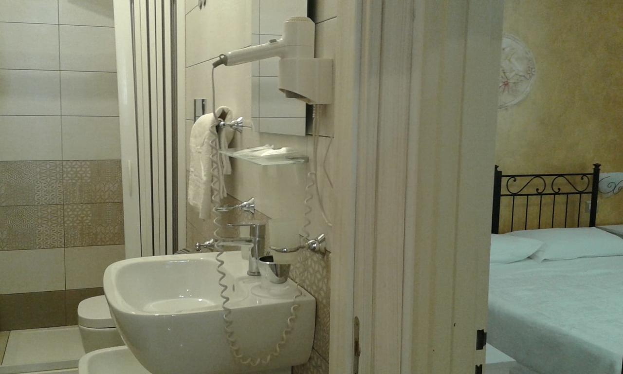 Pensione S. Antonio Ristorante Silvia Furci Siculo Bagian luar foto